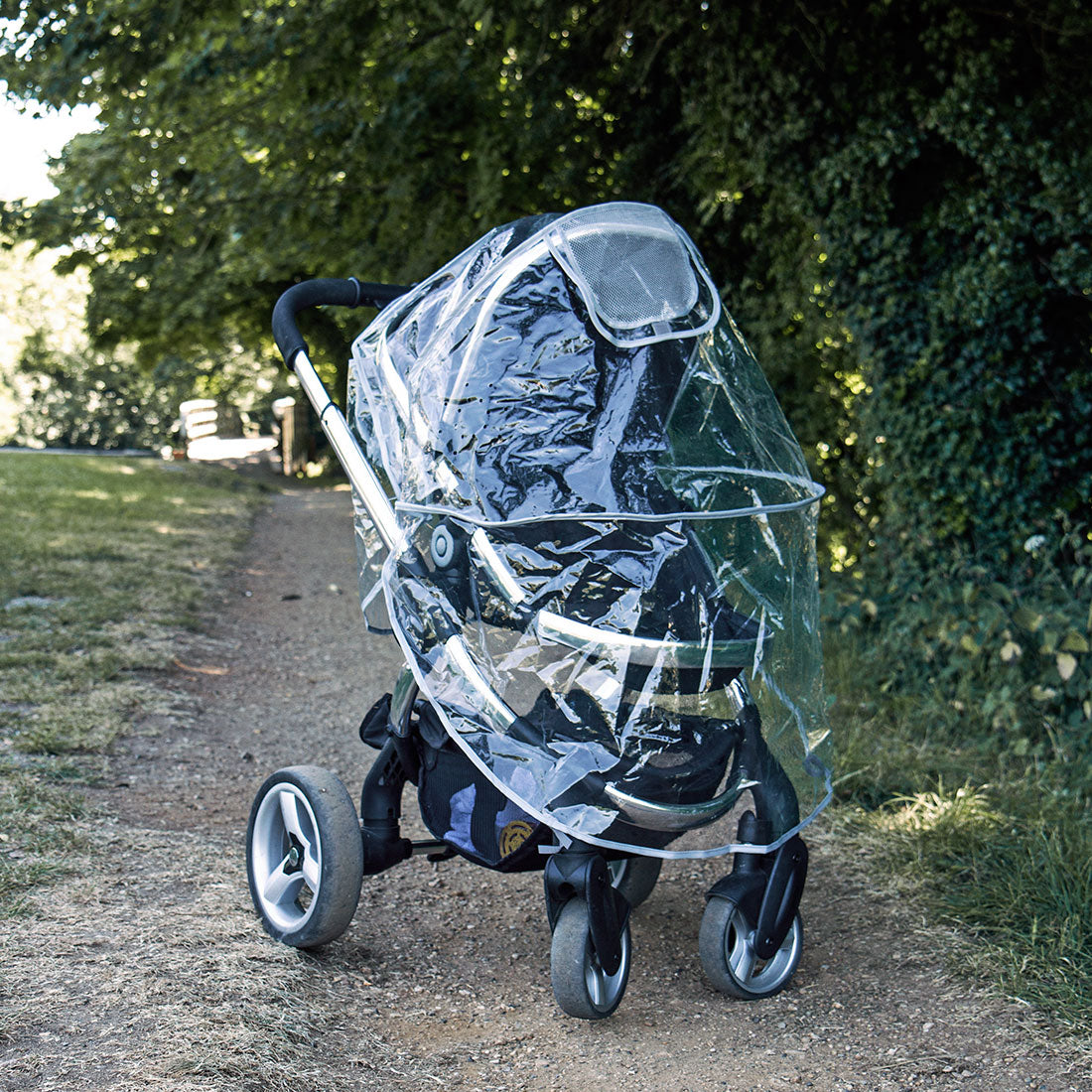 Pushchair with 2024 rain cover